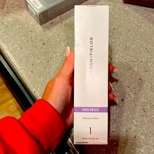 NIB UNBLEMISH ACNE WASH STEP 1